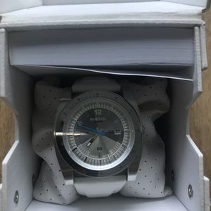 Men’s Diesel watch never worn